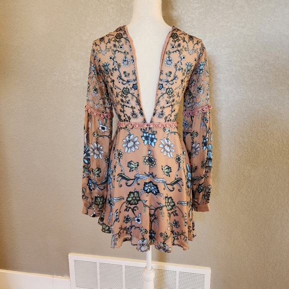 For Love & Lemons Saffron Mini Dress Size XS - Picture 8 of 10